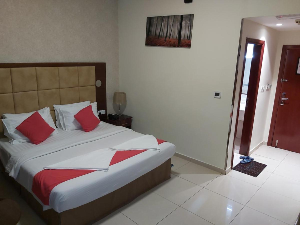 Bliss Hotel Дубай Экстерьер фото