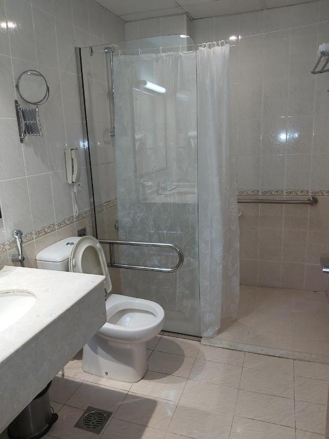 Bliss Hotel Дубай Экстерьер фото